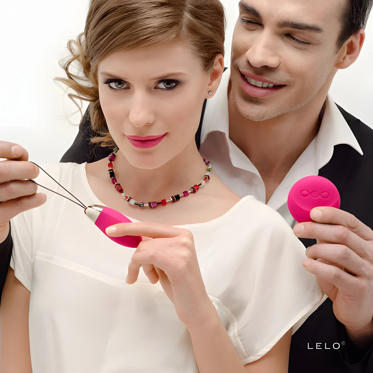 lelo oeuf de massage cerise lyla 2 insignia design edition