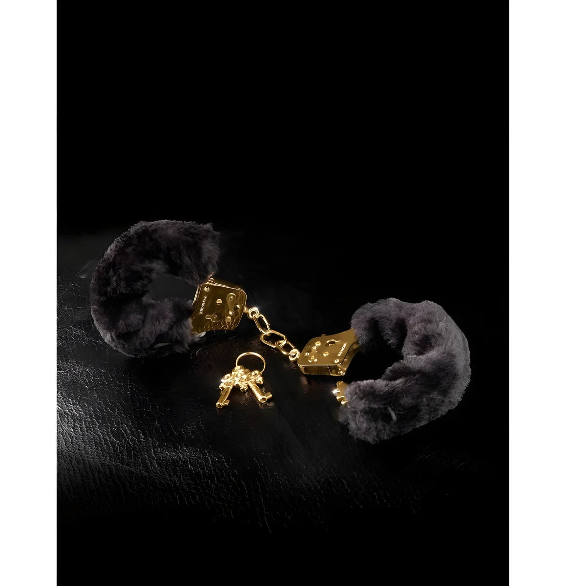 fetish fantasy gold manchettes deluxe furry