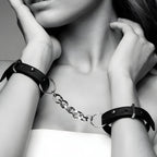 bijoux indiscrets maze menottes bracelets noir