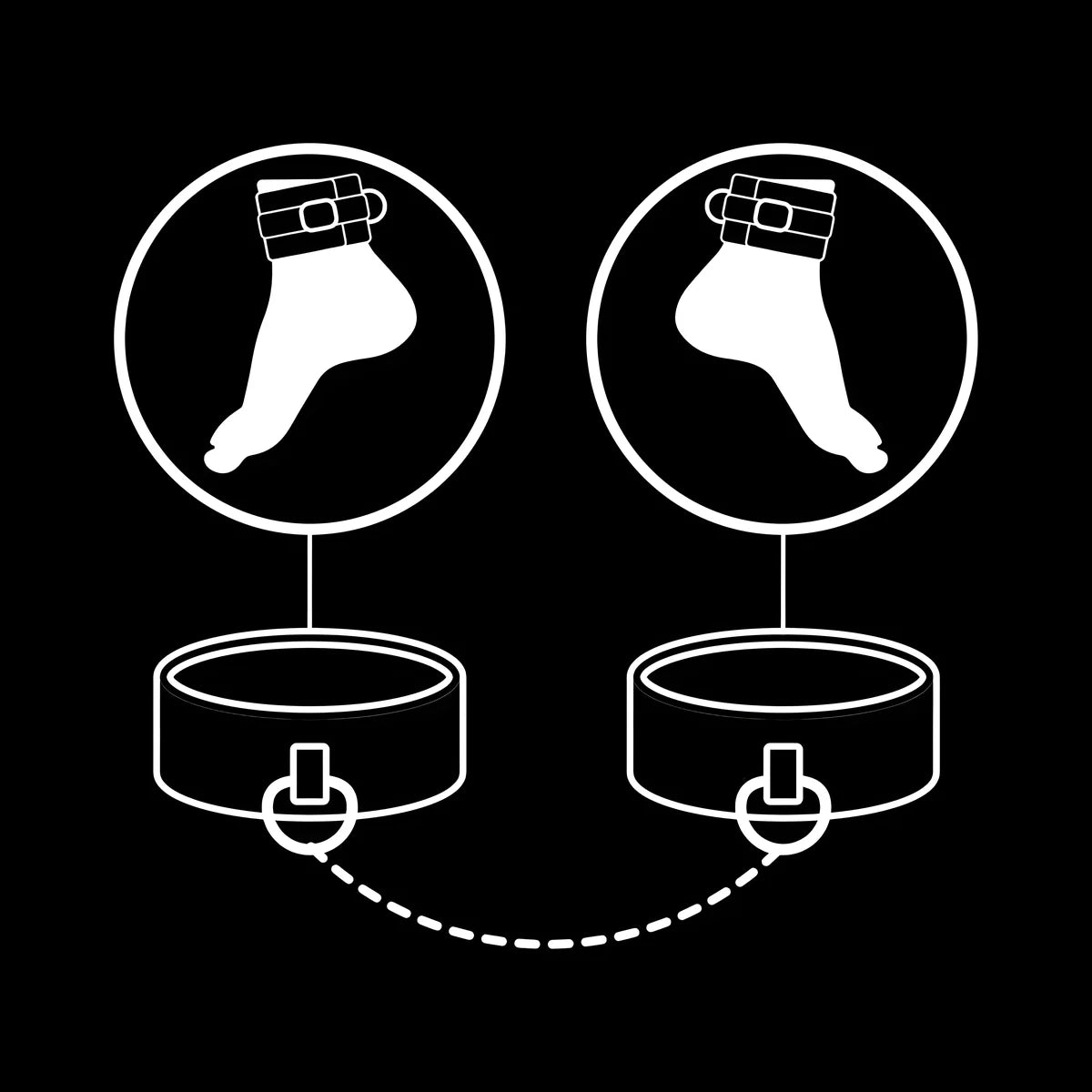 fetish submissive chevilles en cuir vegetalien avec doublure en noprene