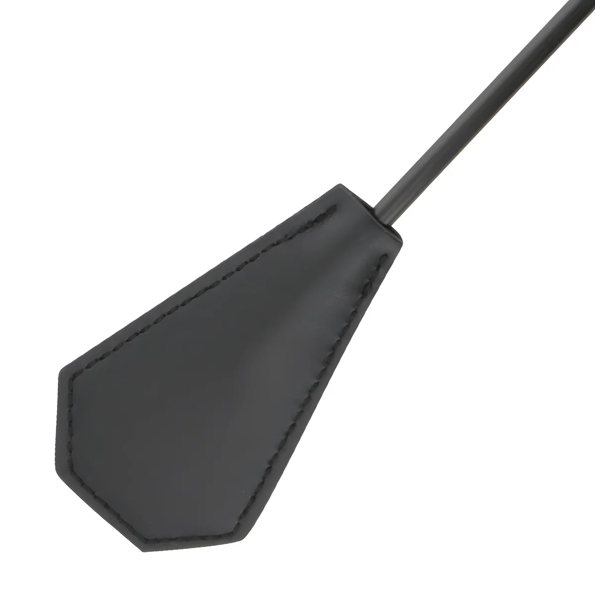 darkness fouet a plumes noires