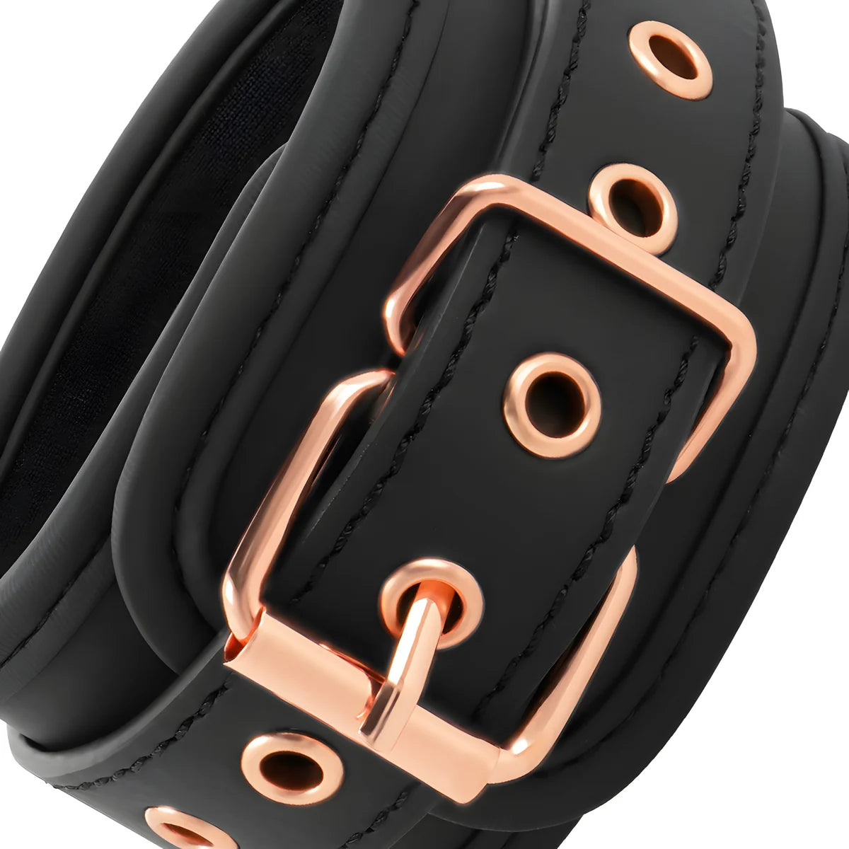 coquette chic desire menottes fantasy en cuir vegan avec doublure en noprene