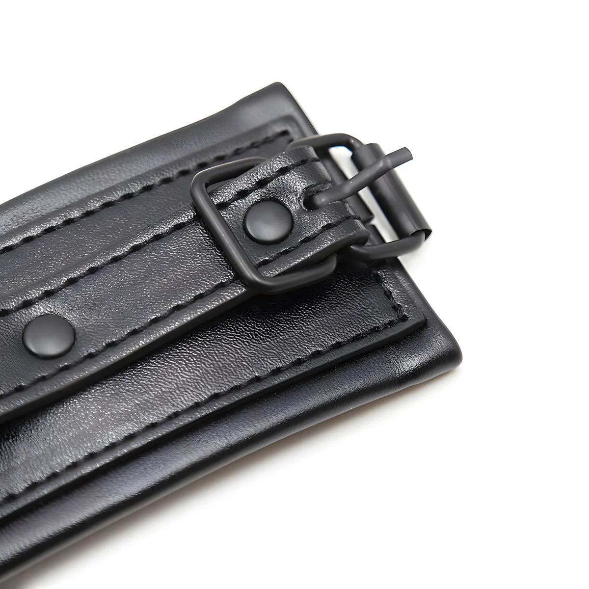 ohmama fetish restrictions au poignet