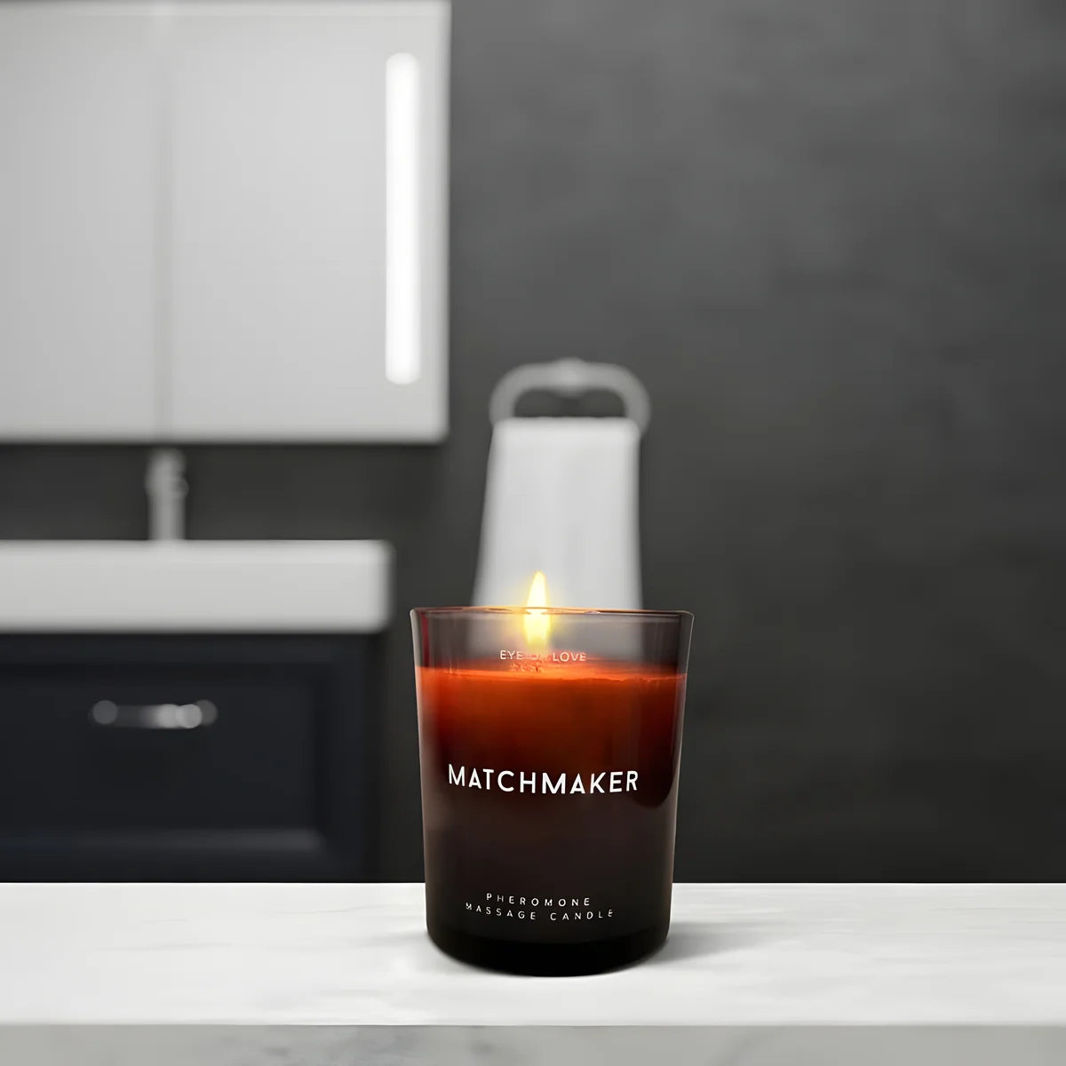 eye of love matchmaker bougie de massage diamant noir lattirer 150 ml