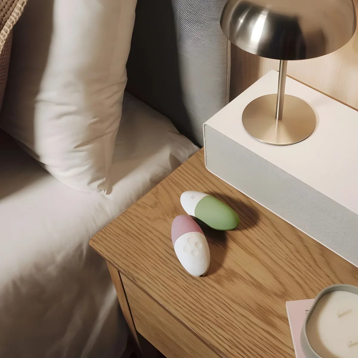 lelo siri 3 clitoris massager creme pistache