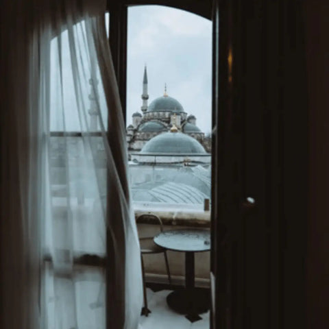 10 Lieux Insolites pour Pimenter Votre Vie Amoureuse