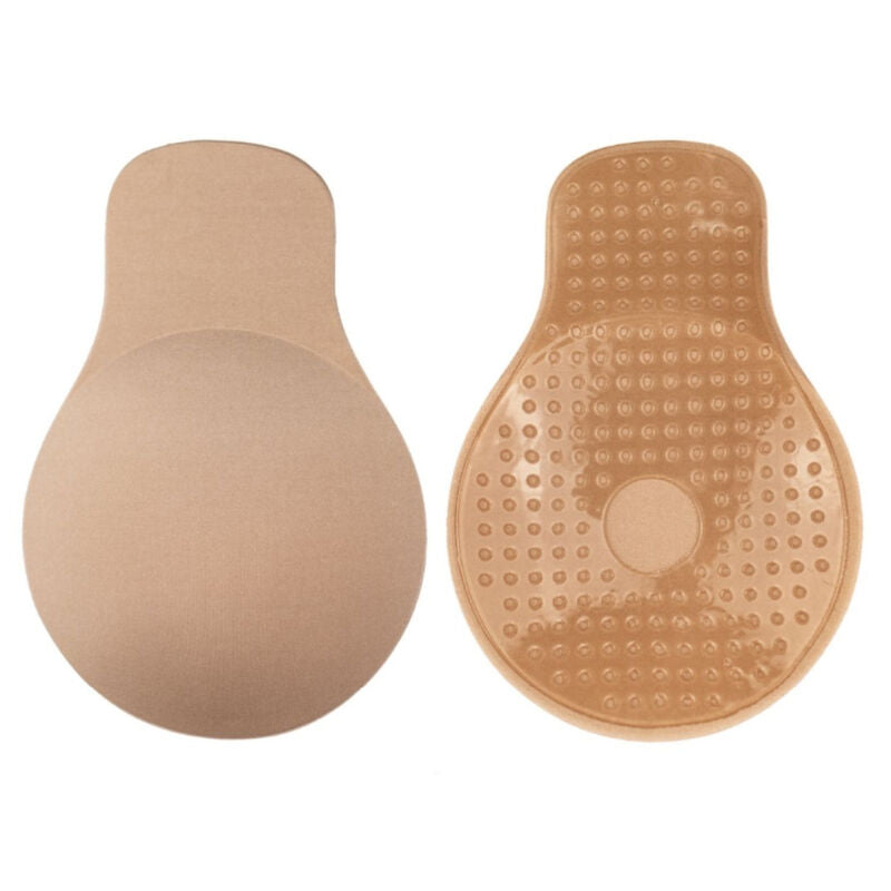 Elevateur de poitrine Bye Bra en tissu beige presente a plat, releveur lisse et releveur a surface adhesive picotee en forme de goutte, accessoire invisible reutilisable.