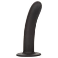 Gode Boundless CalExotics noir en silicone lisse a tige incurvee sur base ventouse, sonde premium sans couture ni gland, profil epure compatible harnais pour stimulation du point G