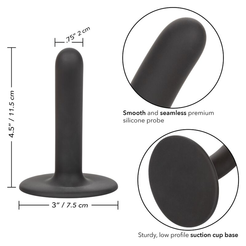 Gode Boundless noir tenu en main pour illustrer l'echelle de taille