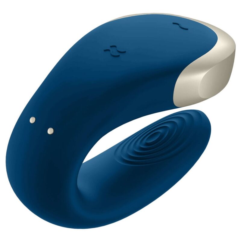 Vibromasseur de couple Satisfyer en U bleu nuit vu de trois quarts, embout interne strie en silicone et accent dore, deux moteurs independants.