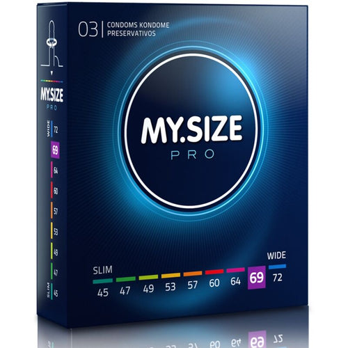 Boite My Size Pro 3 preservatifs latex largeur 69 mm, packaging bleu vu de trois quarts avec curseur de tailles 69 surligne, conçus pour les morphologies larges.