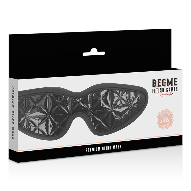 Emballage Begme Premium Blind Mask noir et blanc montrant le masque aveugle cuir vegan facetté, accessoire de domination réglable métal sans nickel.