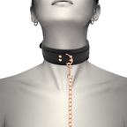 Collier de soumission cuir végan avec laisse et bracelet — vue rapprochée