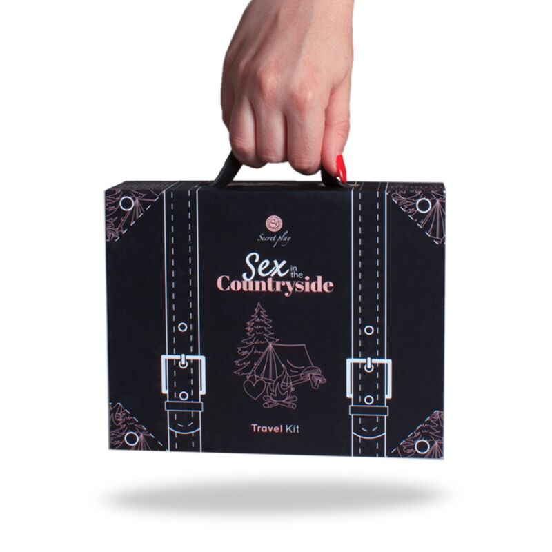 Kit de jeu coquin pour escapade à la campagne — vue de profil