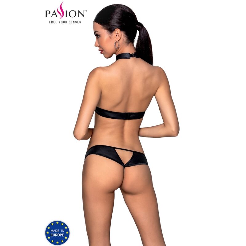 Ensemble fétichiste cuir écologique soutien-gorge et string — vue rapprochée