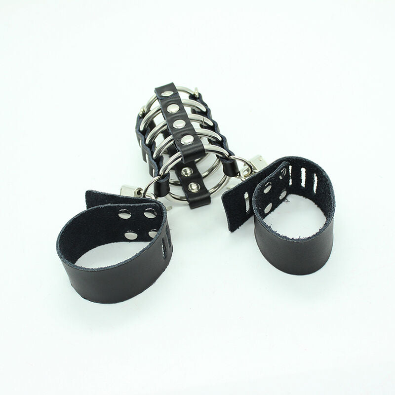 Cage de chasteté à anneaux métalliques et sangle cuir — vue de dos