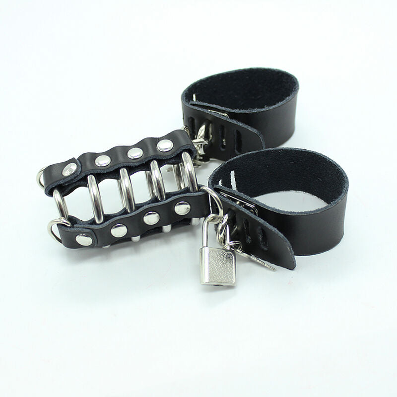 Cage de chasteté à anneaux métalliques et sangle cuir — vue de profil