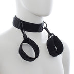 ohmama fetish menottes et collier en nylon