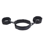 Menottes et collier en nylon