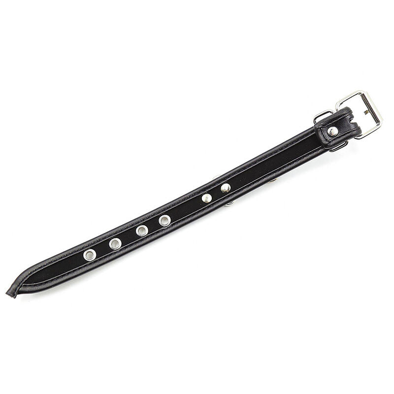 Longue sangle en simili cuir noir percee d'oeillets et terminee par une boucle, element d'attache Ohmama presente seul, accessoire reglable pour jeux de contention.