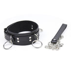Collier de soumission à trois anneaux avec laisse — vue de dos