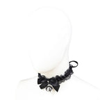 Collier fétiche dentelle avec cloche — détail produit