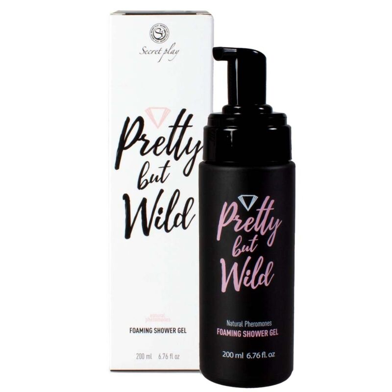 Gel douche moussant Pretty but Wild Secretplay : flacon pompe noir et boite blanche, formule actifs vegetaux 200 ml texture mousse douce parfum gourmand.