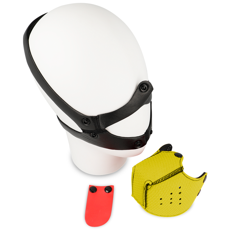 Masque muselière fétichiste jaune à sangle réglable — vue de profil