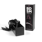 Fouet de bondage cuir synthétique noir — vue de dos
