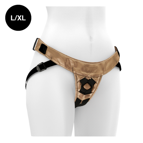 Harnais strap-on Mythology ton bronze metallise taille L/XL porte sur un mannequin neutre vu de trois quarts, anneau en O central et sangles reglables