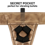 Harnais strap-on réglable ton bronze — détail produit