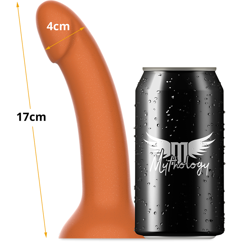 Gode realiste Rune-Royal de 17 cm et 4 cm de diametre ton bronze face a une canette Mythology, silicone ferme a gland marque et courbure douce, base ventouse.