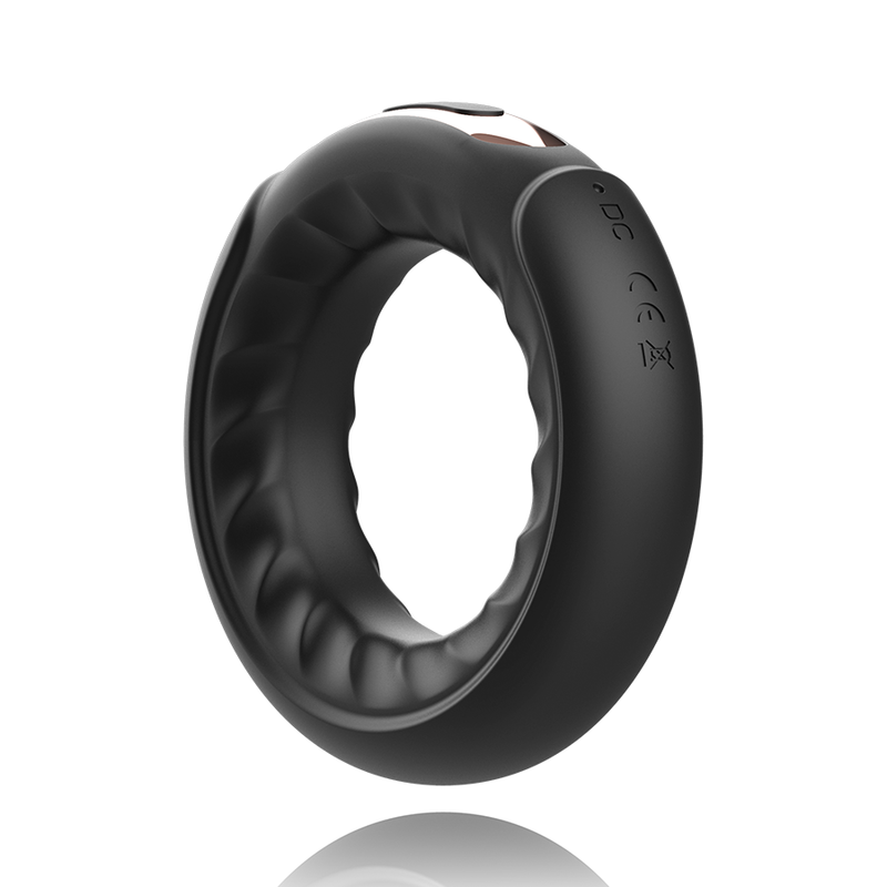 Anneau vibrant Anbiguo Adriano en silicone noir texturé torsade vu de profil avec marquages graves, cockring a 2 moteurs 7 modes compatible Watchme.