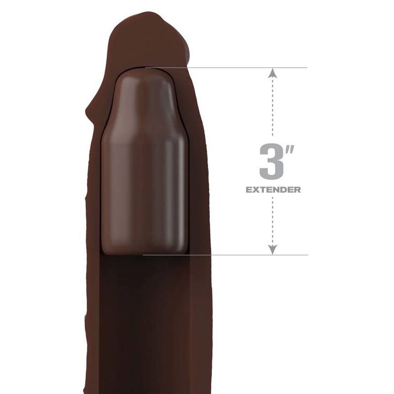 Gaine penienne realiste chocolat enfilee, schema indiquant un gain de 3 pouces, surface veinee imitant la peau mate, gros plan technique sur fond gris.