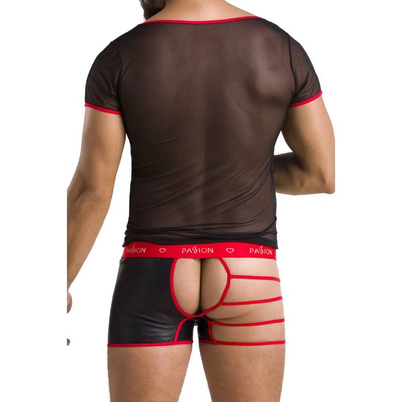Ensemble homme porte de dos, tee-shirt resille a finition rouge et boxer effet cuir ouvert devoilant les fesses, lingerie masculine sexy signee Passion
