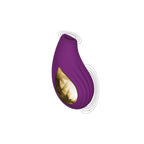 Stimulateur clitoridien Divine Love violet vu de profil avec ondes d'aspiration illustrees, corps en goutte silicone et fenetre doree, recharge USB discrete.