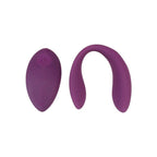 Vibrateur couple Bound Love violet vu de profil avec sa telecommande ovale assortie, forme en U silicone polyvalente, vibrations vaginales et clitoridiennes.