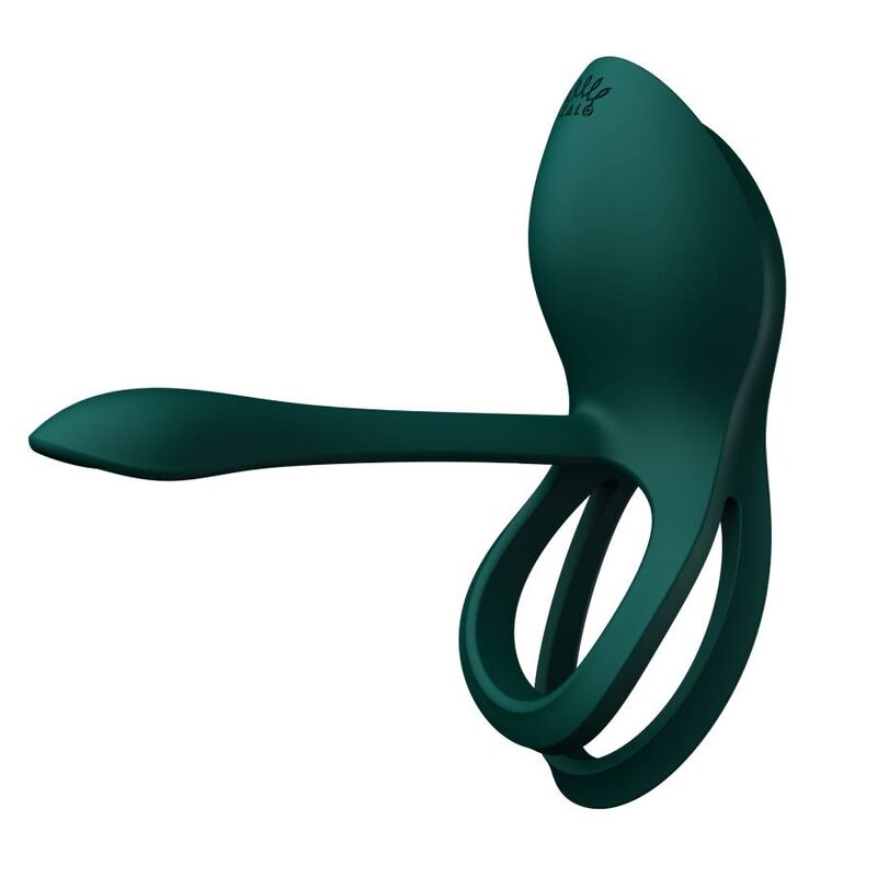 Le Bayek vert de trois quarts arrière, double anneau ouvert et bras extensible tendu, surface laquée verte, anneau vibrant de couple au design épuré. Marque Zalo, cockring Bayek de couple.