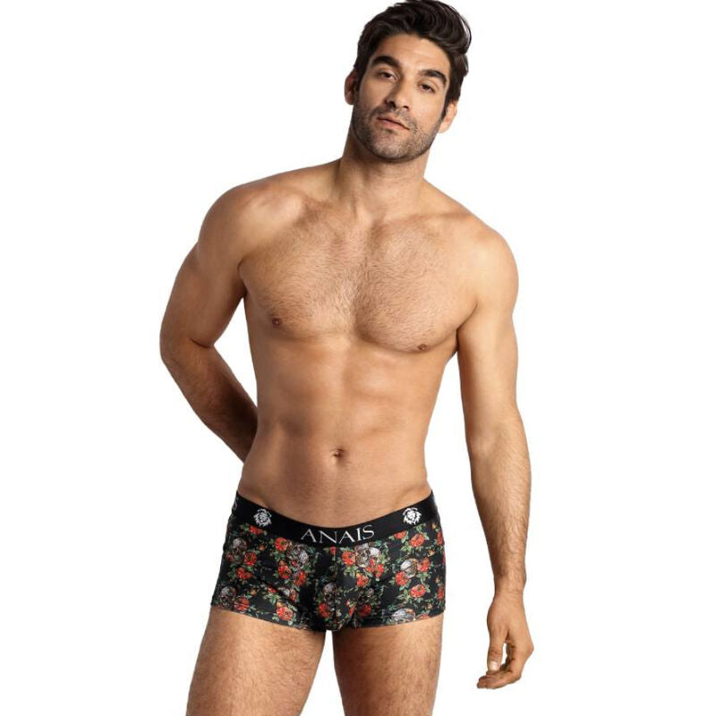 Boxer homme roses et tetes de mort porte de face par un mannequin torse nu, imprime floral macabre, coupe sportive jambes courtes et ceinture logo Anais.