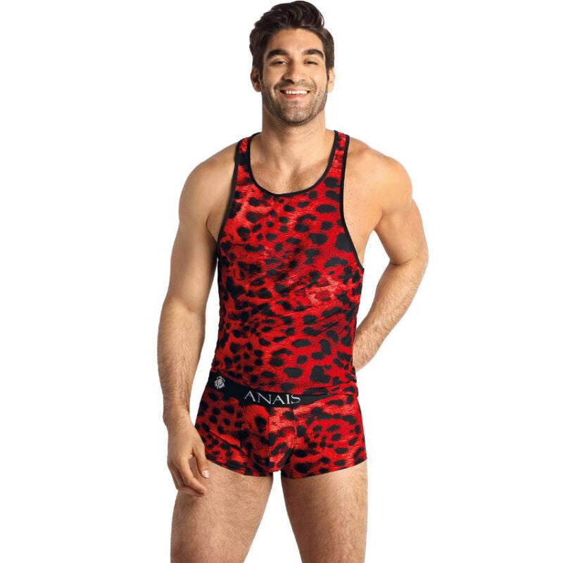 Debardeur homme Sauvage leopard rouge porte de face avec boxer assorti par un modele souriant, microfibre sans manches, coupe ajustee Anais valorisant le buste.
