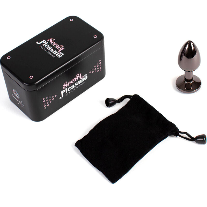 Boite metal noire Secret Pleasure avec pochette satin et plug anal metal fume gunmetal, kit Plug and Play presente avec son rangement discret.