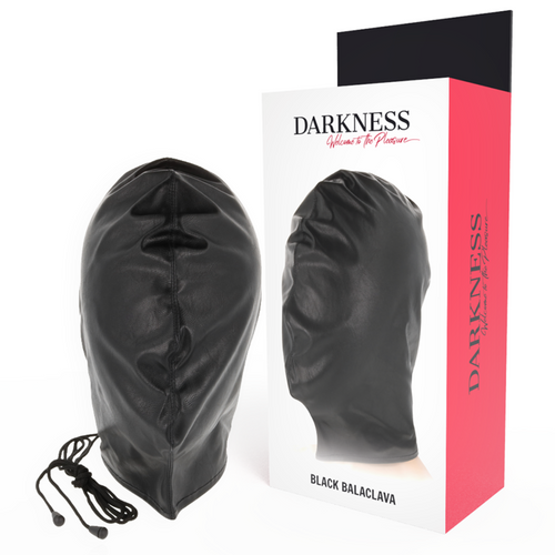 Cagoule fetiche en satin noir Darkness avec cordon de serrage posee pres de sa boite illustree, tissu fin qui epouse la tete tout en laissant respirer
