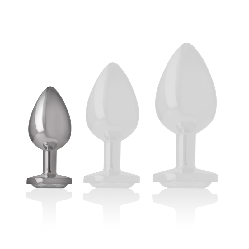 Plug anal bijou en métal avec pierre en cœur — détail texture surface