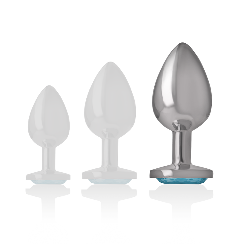 Trois plugs anaux bijou Intense classes par taille, embouts metal chrome lisses et bases coeur serties, comparatif de gabarit sur fond blanc epure