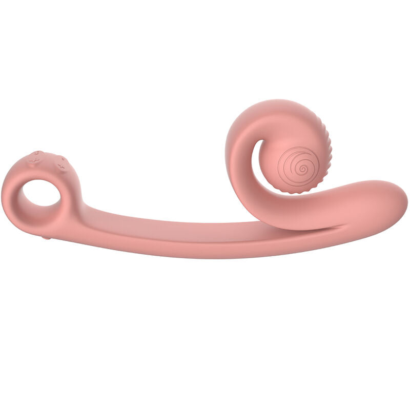 Stimulateur Snail Vibe Curve rose poudre de profil, anneau de prehension et spirale crantee, vibromasseur double point G et clitoris en silicone medical etanche.