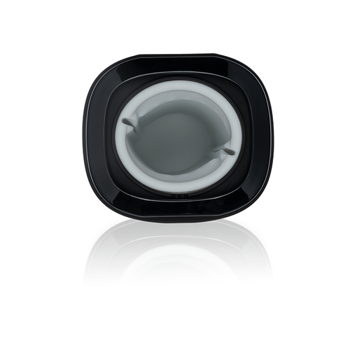 Vue de dessus du masturbateur Onyx+ montrant l'ouverture circulaire lisse et l'anneau interne blanc, sans relief realiste, en silicone connecte a moteur rotatif silencieux.