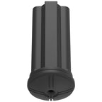 Manchon de rechange Tight-Fit noir pour Titan vu de trois quarts, embout a ouverture serree lisse et corps cannele, chambre interne etroite pour sensation enveloppante intense.