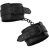 Manchettes de cheville en cuir vegan noir Intense Fetish, larges sangles à boucle reliées par une chaine noire. Restriction sécurisée et confortable pour le bondage.