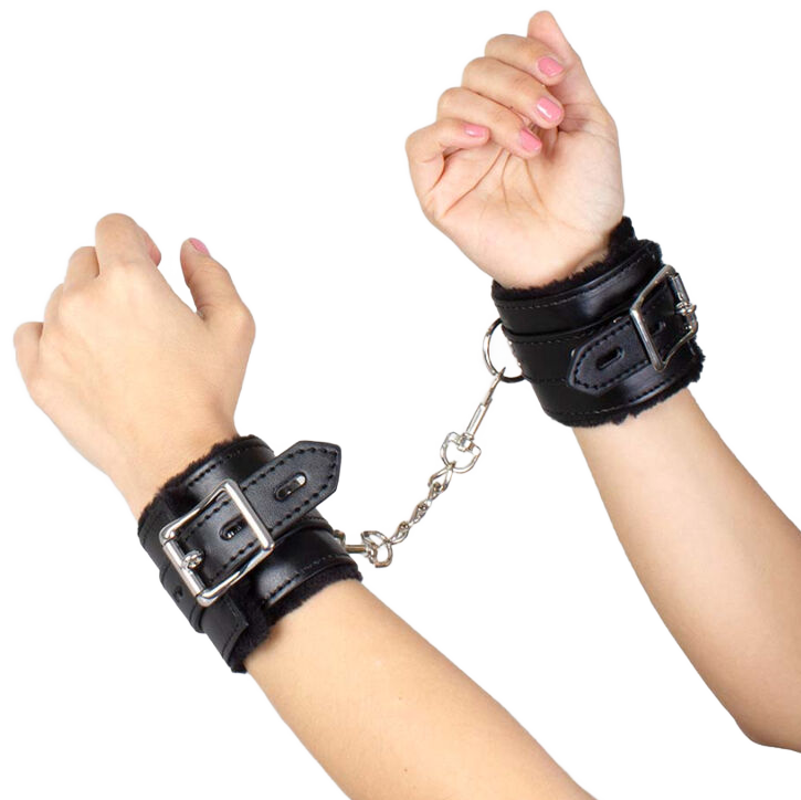Menottes de bondage rembourrées en simili et chaîne — vue principale
