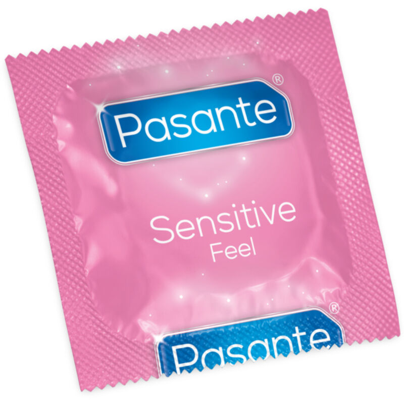 Sachet foil rose Pasante Sensitive Feel, preservatif latex ultra-fin pour sensations intenses, emballage individuel scelle photographie de face sur fond blanc.